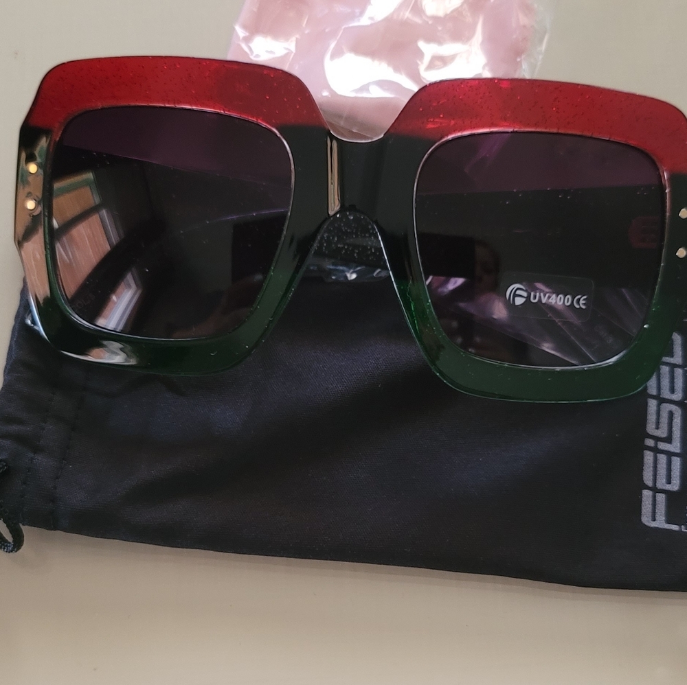 Sunglasses - Picture 4 of 4